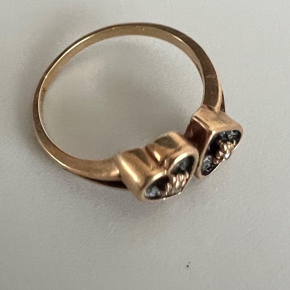 Rings - Picture 4 of 4